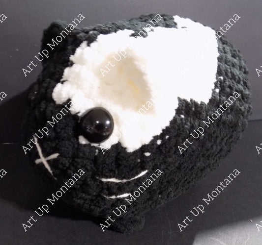 Crochet Black & White Cat